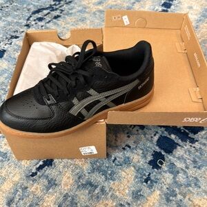 ASICS Men's Black Sneakers